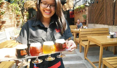 Visite de Saigon en vespa - Découverte de la bière artisanale
