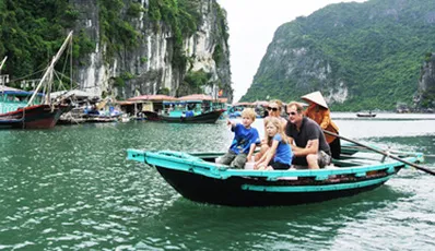 Erkunden Sie den Mekong und Delta des Roten Flusses | Vietnam klassische Tour