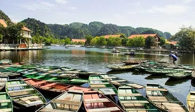 Hoa Lu - Tam Coc Boat Tour