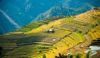 Ammirazione delle bellezze in Vietnam del Nord Ovest
