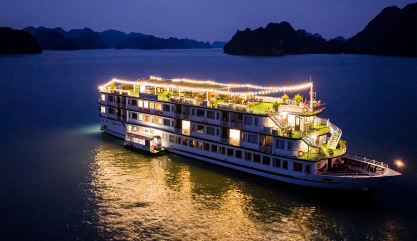 Jonque Crown Legend | Croisière en baie d'Halong et Lan Ha 3 jours 2 nuits