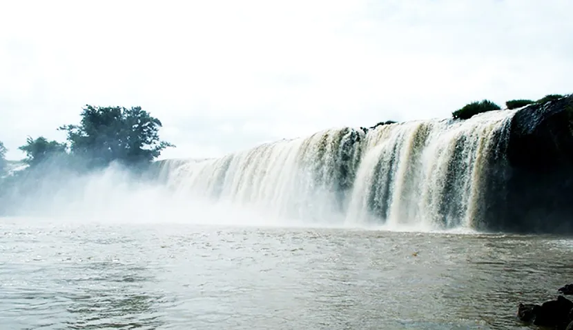Experiência em Daklak em estilo: Cachoeira Draysap e lago Lak 