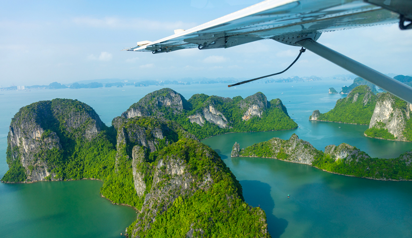 Experiencia de vuelo panorámico sobre la Bahía de Halong en hidroavión