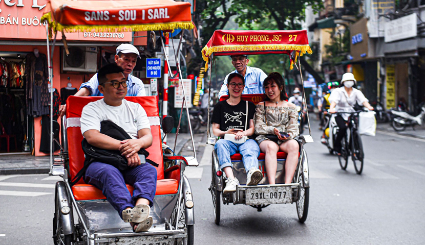 Vietnam Auténtico: Escapada Íntima de Hanoi a Saigón