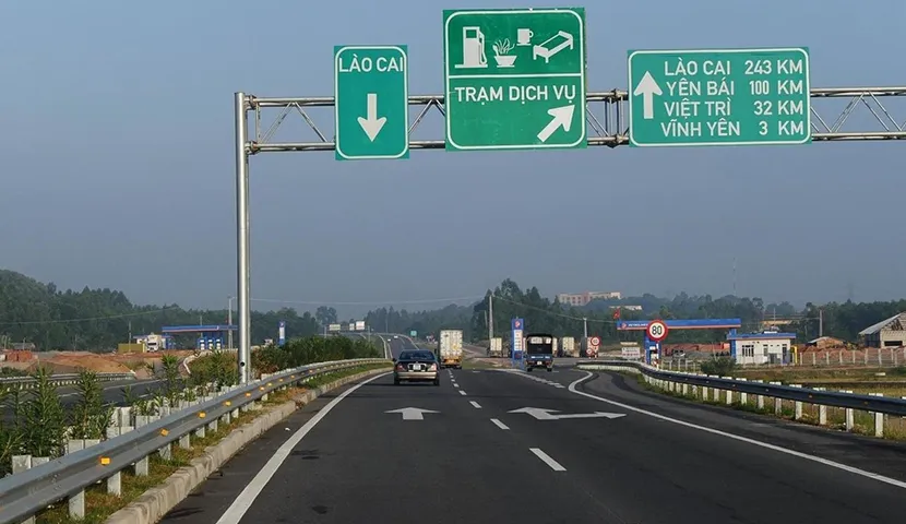 Transfert de l’aéroport de Hanoi à Sapa en voiture privée