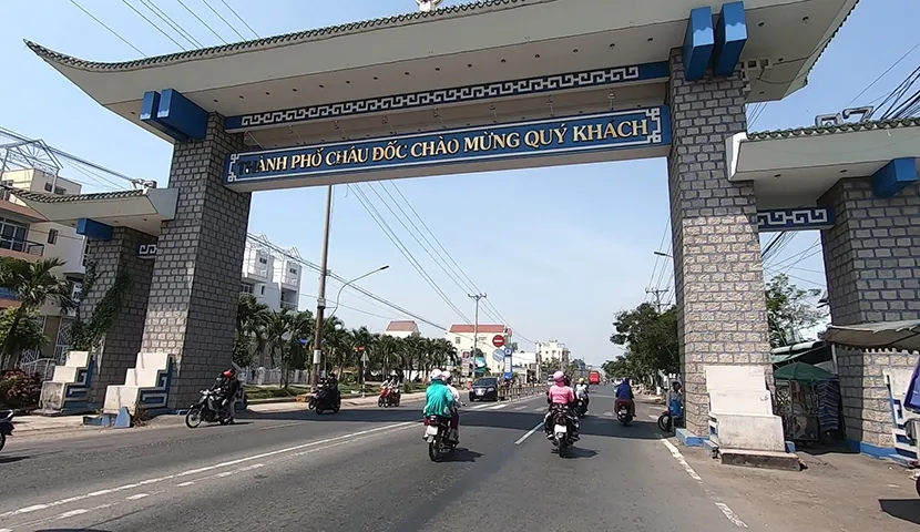 Alquiler de coches Ho Chi Minh | Traslado a Chau Doc (ida)