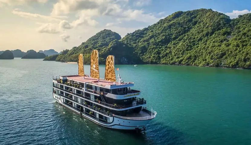 La Regina Grand Cruise | Lan Ha Bay 2 days 1 night