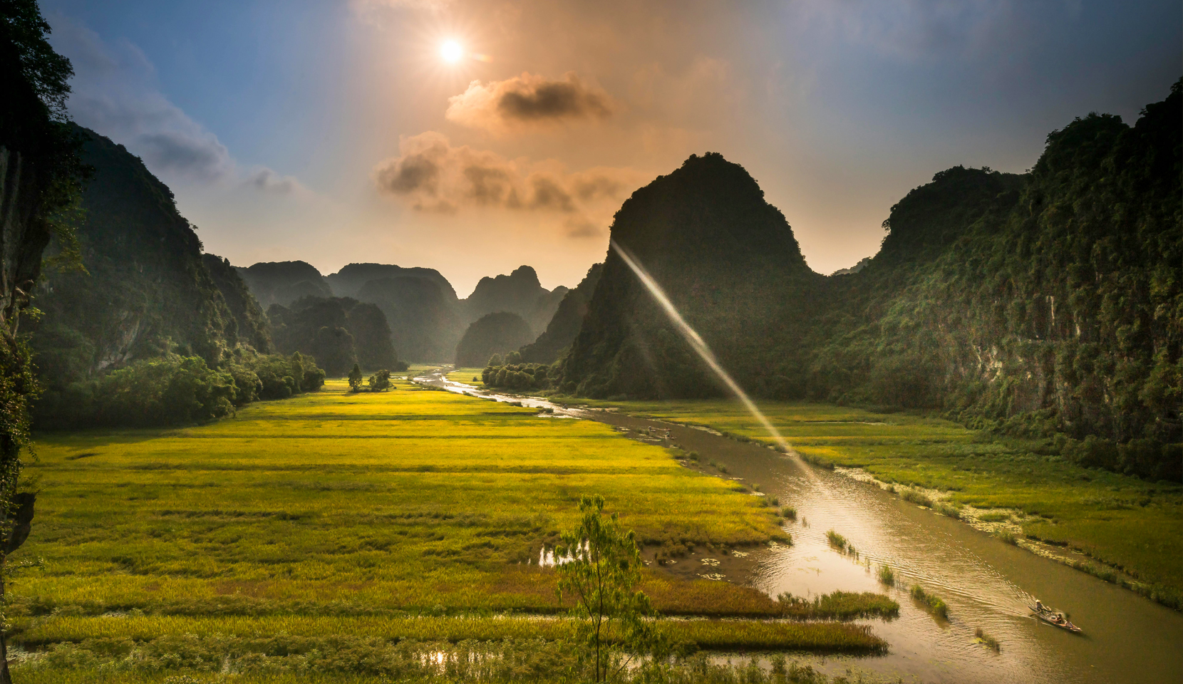 Scenic North Vietnam - Hanoi, Ninh Binh & Halong Bay