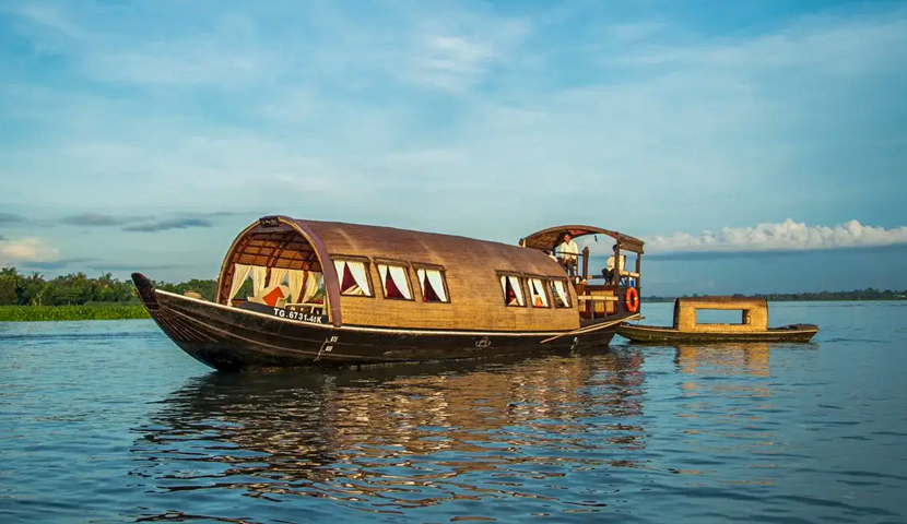 Song Xanh Sampan: Private Mekong Cruise Can Tho - Cai Be