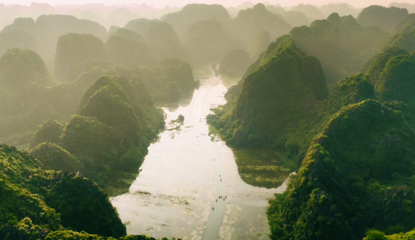 Aventure à Ninh Binh: Vélo à Tam Coc et ascension du pic de Hang Mua
