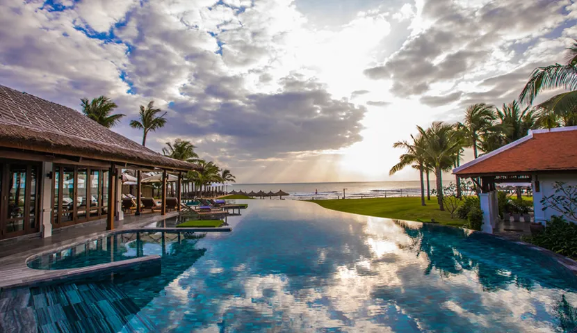 Resort luxuoso de 5 estrelas na praia de Nha Trang 