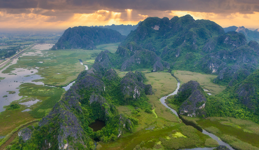 Vacaciones de Lujo en Vietnam: Viaje de 13 Días de Norte a Sur